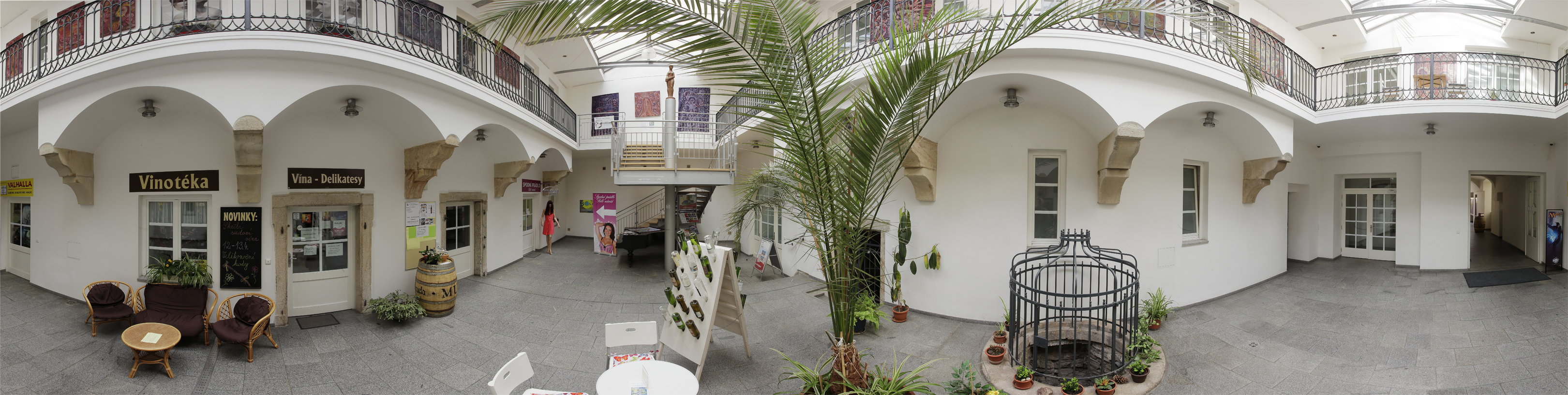 dvorky/18/panoramas/panorama_1.jpg