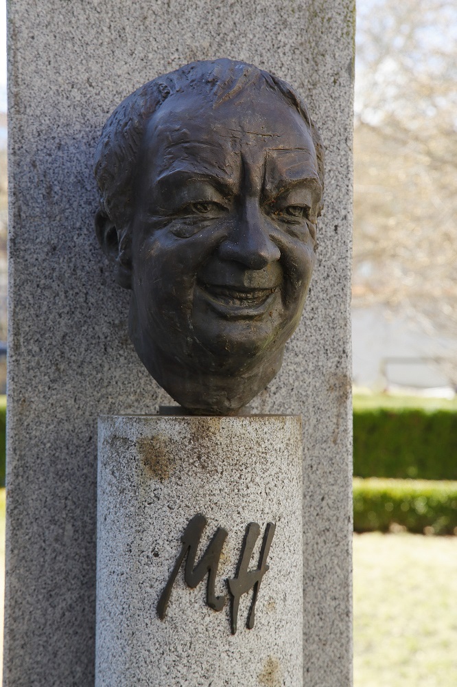 Sady Pětatřicátníků 13  - Park Miroslava Horníčka                                                   