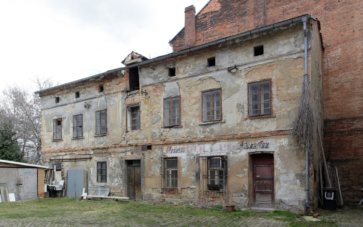 Pražská 43                                                                                          