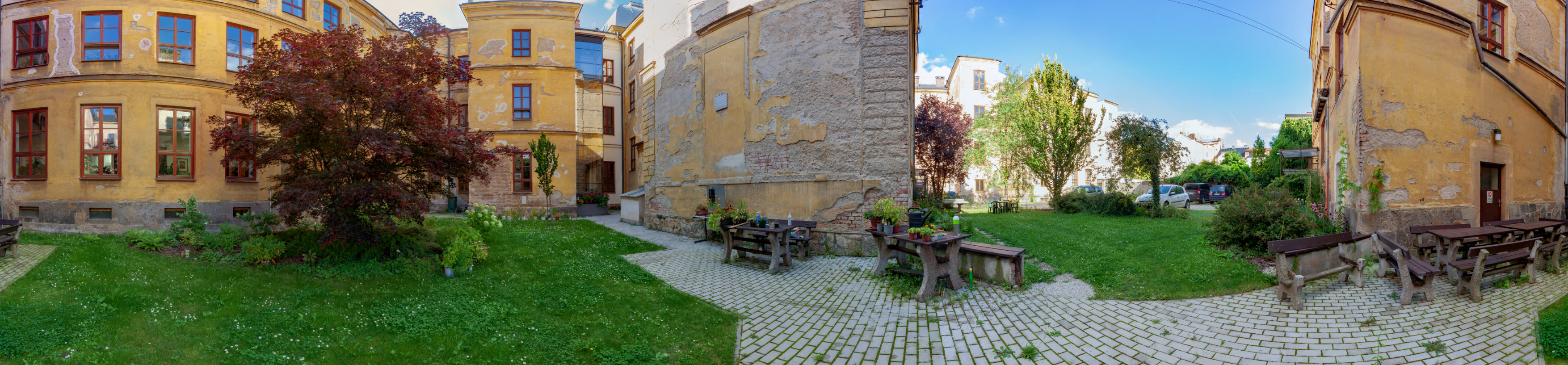 dvorky/48/panoramas/panorama_1.jpg