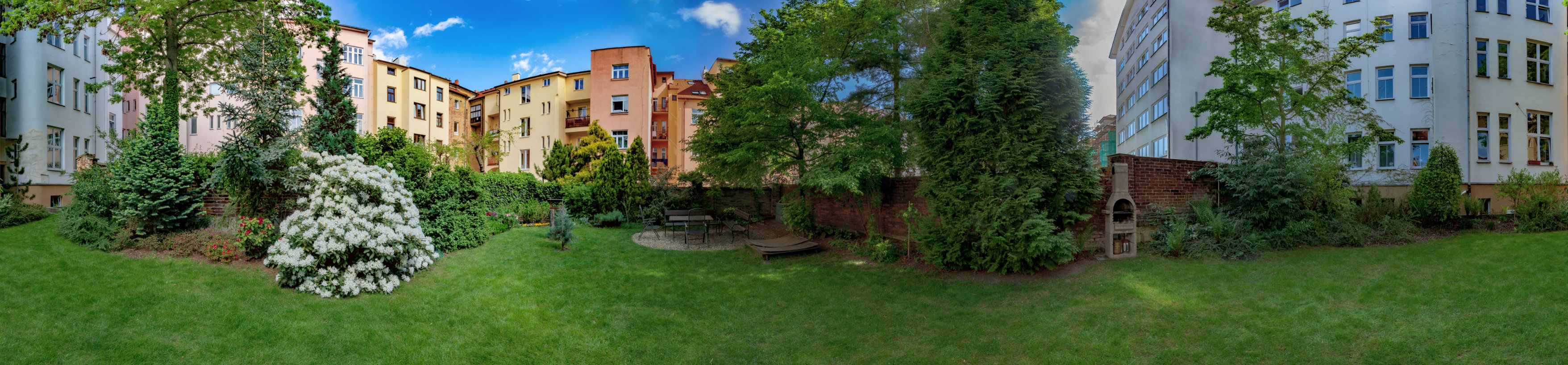 dvorky/60/panoramas/panorama_1.jpg