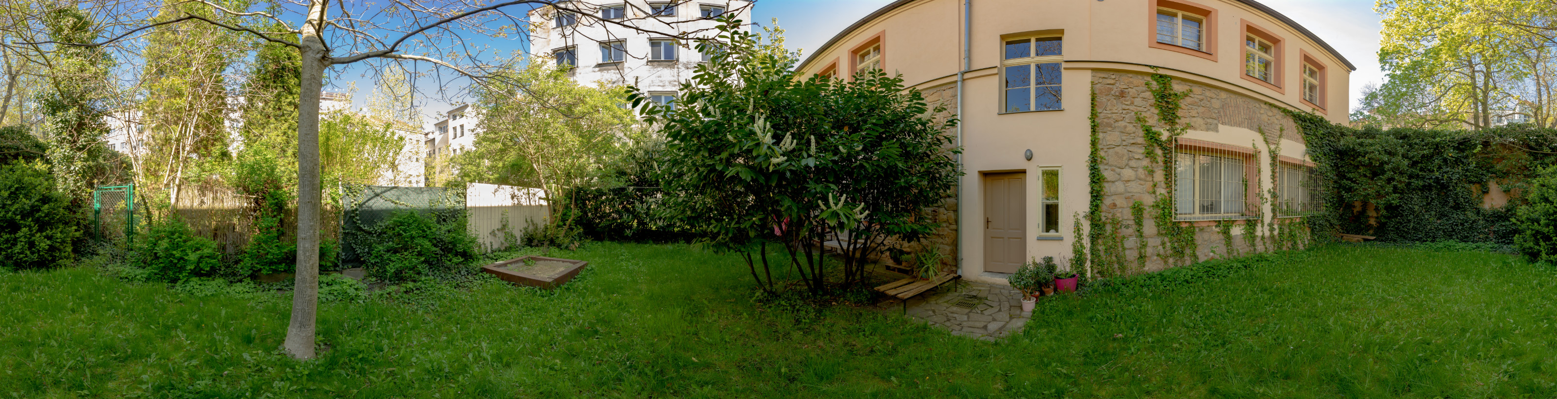 dvorky/61/panoramas/panorama_1.jpg