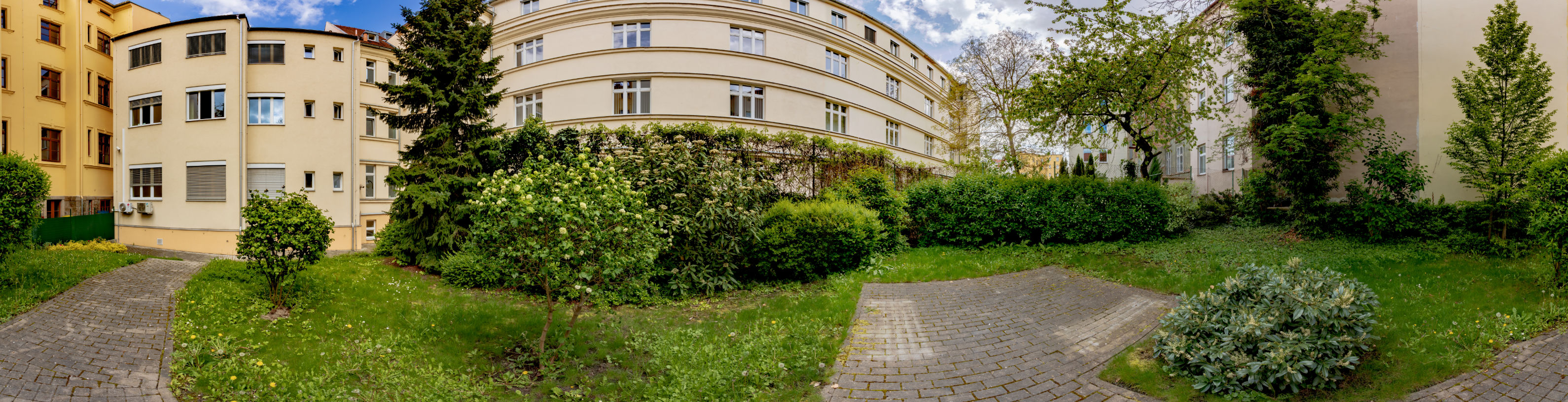 dvorky/70/panoramas/panorama_1.jpg