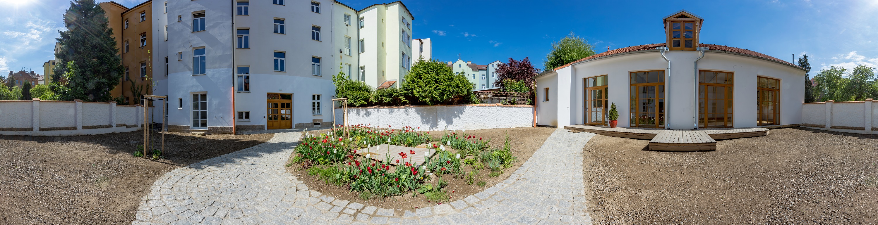 dvorky/73/panoramas/panorama_1.jpg